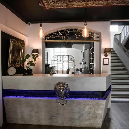 Otel Berliner Hof 3*