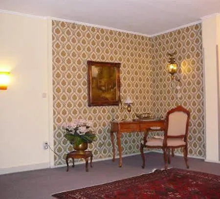 Berliner Hof מלון
